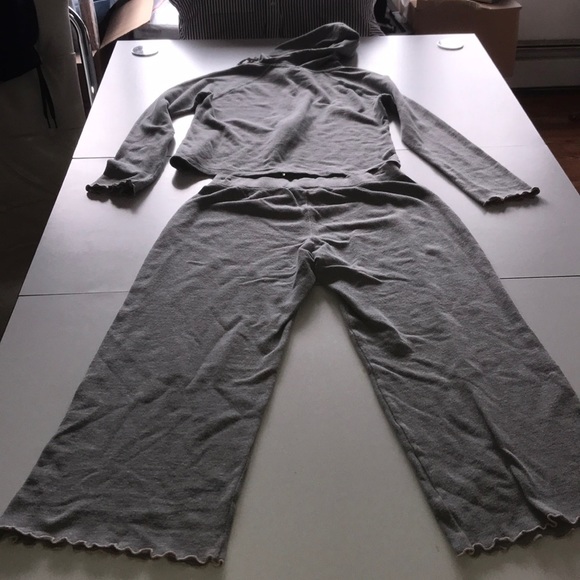 XS DKNY Capri set - Picture 6 of 7